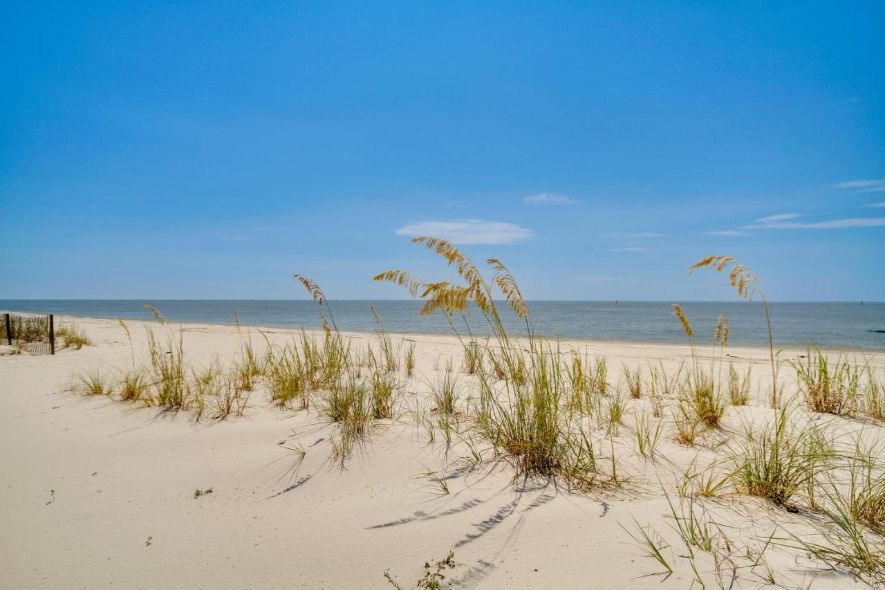 Beachfront Gulfport Vacation Rental With Balcony! Exterior photo